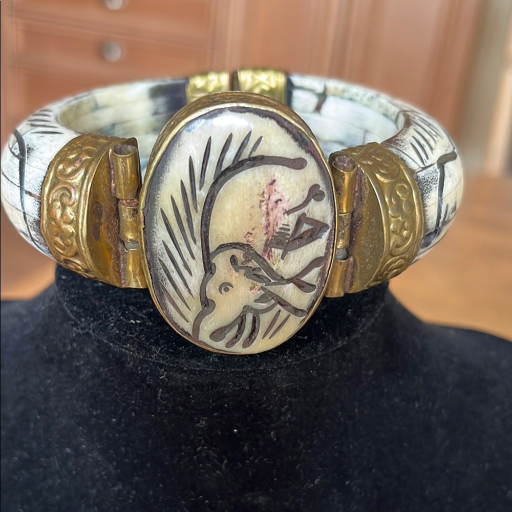 Unique Vintage-gold and cream bangle Bracelet with elephant - Picture 2 of 11